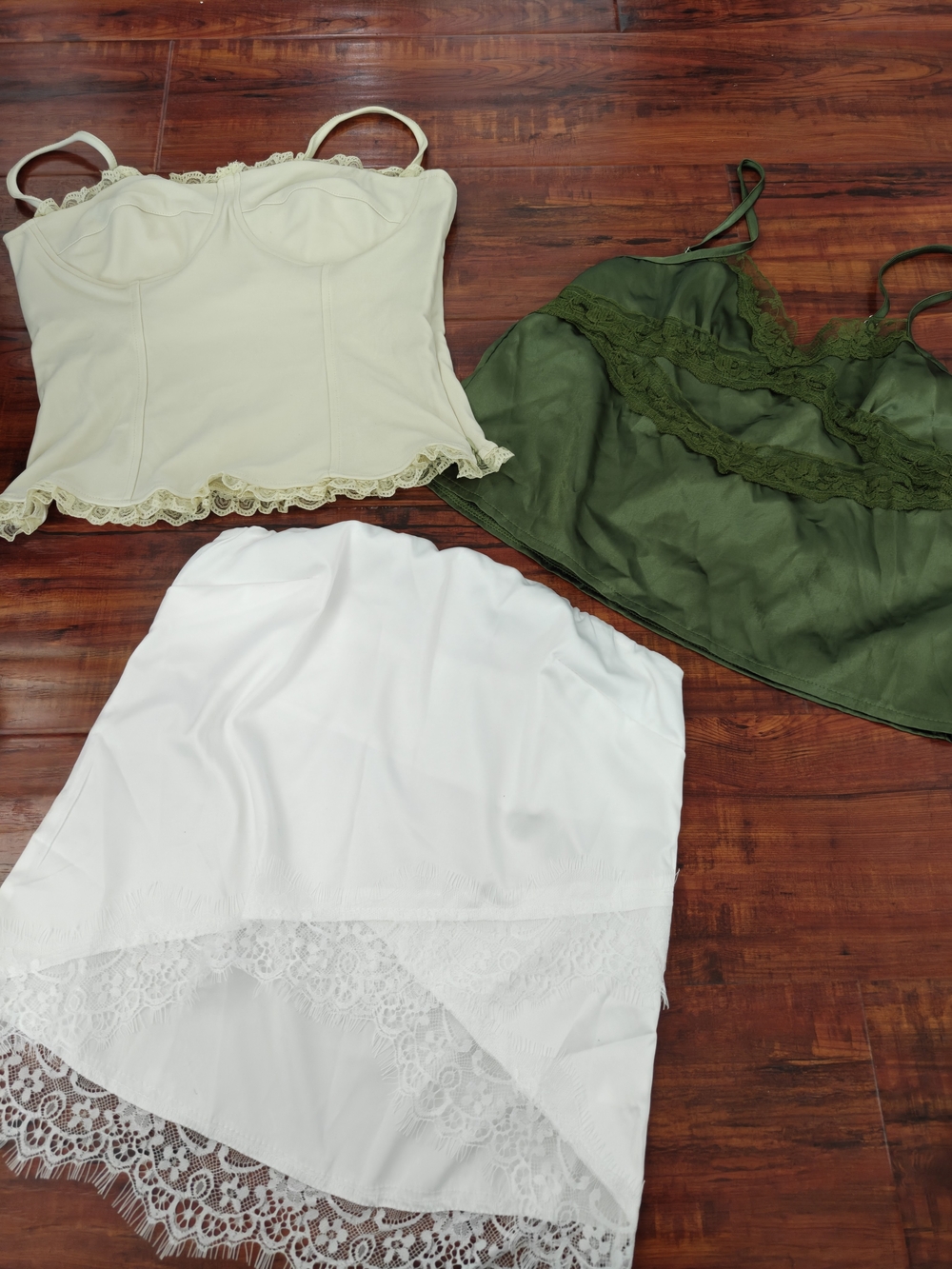New Women's Tops Bundle - Size small
